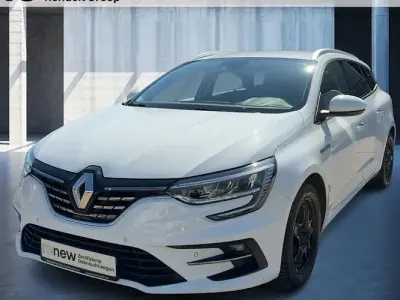 Second-hand Renault Mégane GrandTour Intens 140 CP (102 kW) 2022 Alb Break