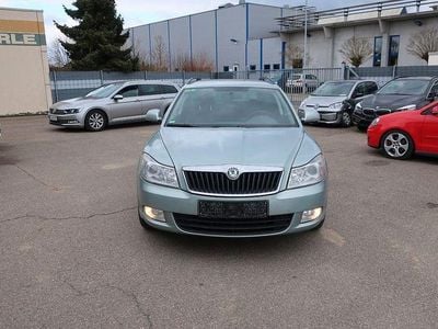 Gebraucht Skoda Octavia Ambition 105 PS (77 kW) 2013 Grün Kombi