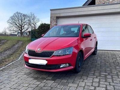 Gebraucht Skoda Fabia 90 PS (66 kW) 2015 Rot Kleinwagen