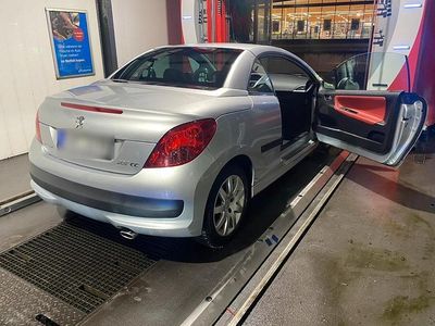Gebraucht Peugeot 207 CC 90 PS (66 kW) 2007 Silber Cabrio