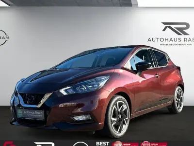 Gebraucht Nissan Micra 92 PS (67 kW) 2022 Inspiration red Kleinwagen