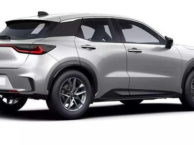 Neu Lexus LBX 136 PS (100 kW) 2025 Platinsilber metallic SUV