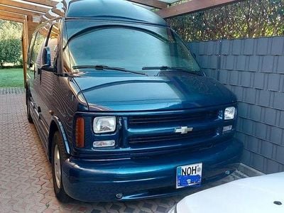 Blau Gebraucht 2001 Chevrolet Express Van / Kleinbus | 18.000 €