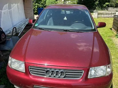 Gebraucht Audi A3 Ambiente 90 PS (66 kW) 1999 Rot Kleinwagen