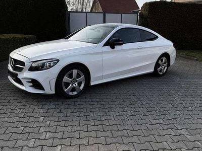 Gebraucht Mercedes C200 184 PS (135 kW) 2019 Weiß Coupé
