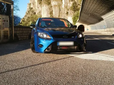 Używany Ford Focus Performance Edition 390 KM (286 kW) 2009 Niebieski Sedan/Limuzyna