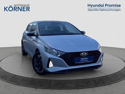 Gebraucht Hyundai i20 Trend 101 PS (74 kW) 2021 Silber Kleinwagen