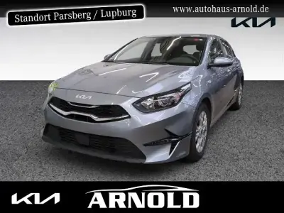 Gebraucht Kia Ceed Comfort 140 PS (102 kW) 2025 Lunarsilber Kleinwagen