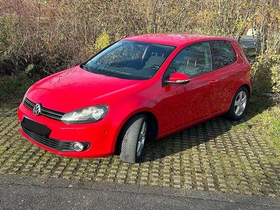 Gebraucht VW Golf VI Comfortline 80 PS (58 kW) 2010 Rot Kleinwagen