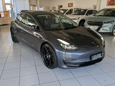 Grau Gebraucht 2021 Tesla Model 3 Limousine | 24.900 € (Fairer Preis)