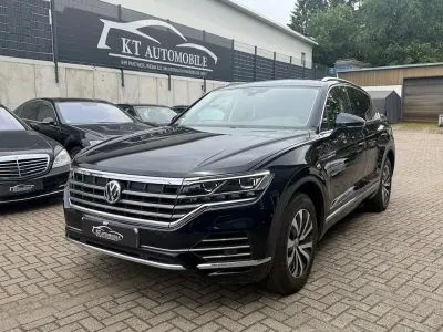 Gebraucht VW Touareg Elegance 286 PS (210 kW) 2019 Blau SUV