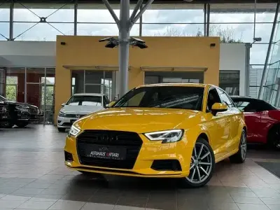 Second-hand Audi A3 Sport 116 CP (85 kW) 2018 Galben Berlinǎ