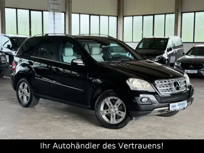 Gebraucht Mercedes ML350 211 PS (155 kW) 2009 Schwarz SUV