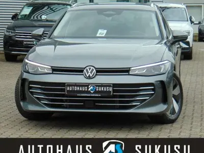 Gebraucht VW Passat Business 150 PS (110 kW) 2025 Grau Kombi