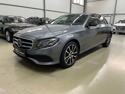 gebraucht Mercedes E220 Ed 4Matic/Avantgarde/360°Kamera/ACC/Sport