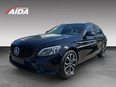 Usata Mercedes C180 Advantage 156 CV (114 kW) 2019 Nero Berlina