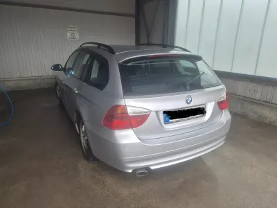 Gebraucht BMW 318 143 PS (105 kW) 2008 Grau Limousine