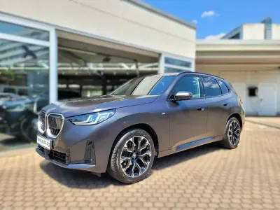 Gebraucht BMW X3 M Sport 197 PS (144 kW) 2025 Grau SUV