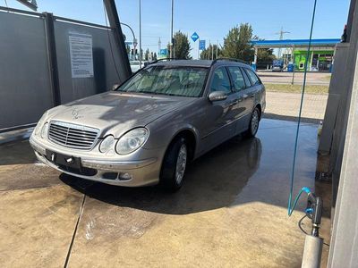 Mercedes E220