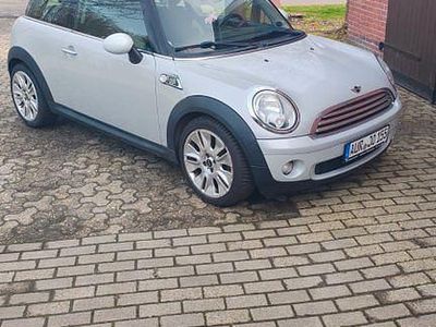 Gebraucht Mini Cooper 120 PS (88 kW) 2010 Weiß Kleinwagen