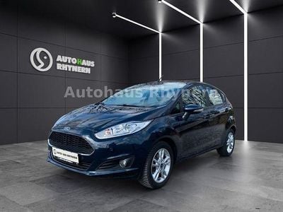 Gebraucht Ford Fiesta Celebration 101 PS (74 kW) 2017 Blau Kleinwagen