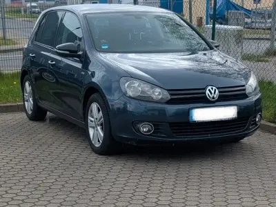Gebraucht VW Golf VII Match 122 PS (89 kW) 2012 Blau Limousine