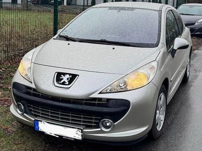 Grau Gebraucht 2006 Peugeot 207 Tendance Limousine | 1.300 € (Superpreis)