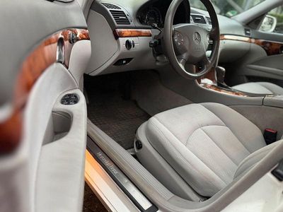 Usata Mercedes E320 Elegance 224 CV (164 kW) 2004 Bianco Station wagon