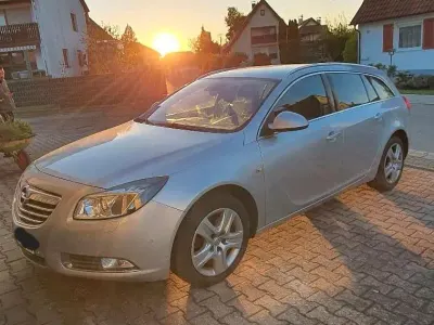 Gebraucht Opel Insignia Edition 220 PS (161 kW) 2009 Silber Kombi