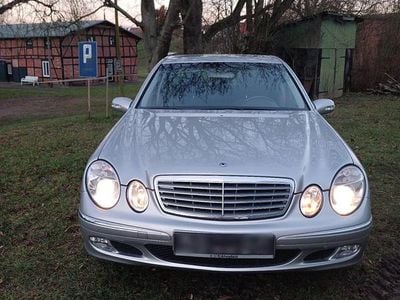 Mercedes E240