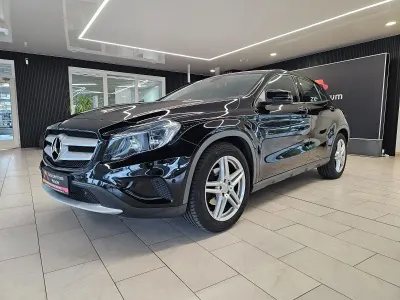 Gebraucht Mercedes GLA180 122 PS (89 kW) 2016 Schwarz SUV