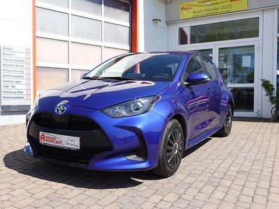 Usata Toyota Yaris Hybrid Business Edition 116 CV (85 kW) 2022 Blu Berlina