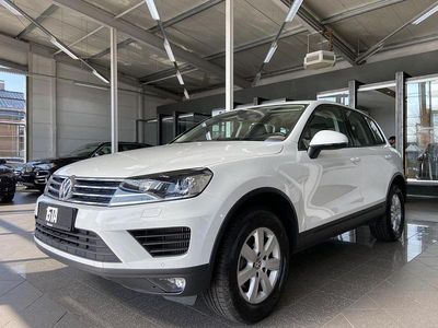 Gebraucht VW Touareg 262 PS (192 kW) 2016 Pure white SUV
