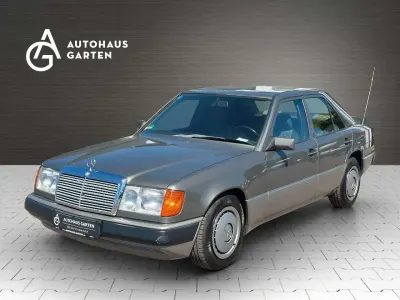 Gebraucht Mercedes 230 132 PS (97 kW) 1990 Grau Limousine