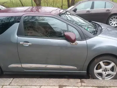 Gebraucht Citroën DS3 120 PS (88 kW) 2011 Grau Kleinwagen