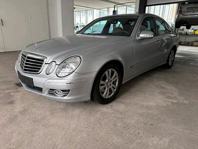 Silber Gebraucht 2008 Mercedes E280 Avantgarde Limousine | 14.900 €