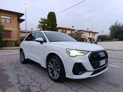 Weiß Gebraucht 2021 Audi Q3 S-Line SUV | 23.900 € (Guter Preis)