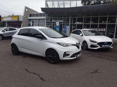 Gebraucht Renault Zoe Iconic 50 kW (69 PS) 2023 Arktis weiß Kleinwagen