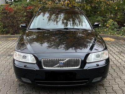 Second-hand Volvo V70 185 CP (136 kW) 2006 Negru Break