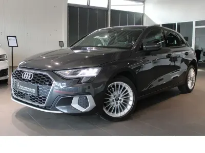 Gebraucht Audi A3 Sport 150 PS (110 kW) 2022 Grau Limousine