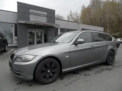 Gebraucht BMW 320 Comfort Edition 184 PS (135 kW) 2011 Grau Kombi