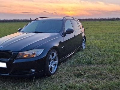 Gebraucht BMW 318 180 PS (132 kW) 2008 Schwarz Kombi