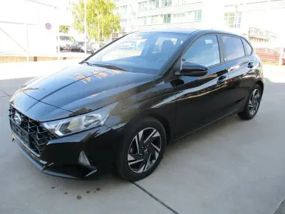 Gebraucht Hyundai i20 Edition 30 101 PS (74 kW) 2022 Schwarz Kleinwagen