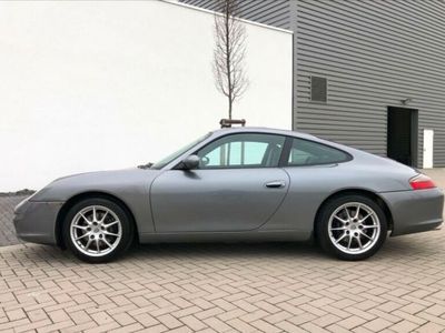 Porsche 911 Carrera