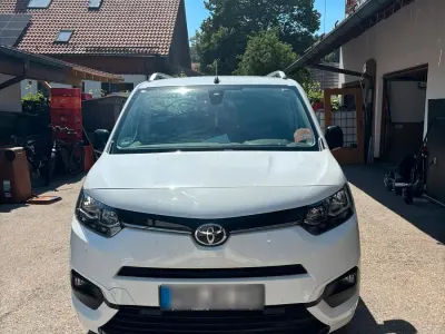 Gebraucht Toyota Proace Verso City 130 PS (95 kW) 2022 Weiß Kombi