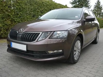 Używany Skoda Octavia Style 150 KM (110 kW) 2017 Brązowy Kombi