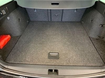 Second-hand Skoda Octavia Soleil 150 CP (110 kW) 2020 Negru Break