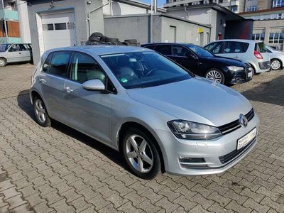 gebraucht VW Golf Highline BMT Standheizung AHK 4 Türer Klima