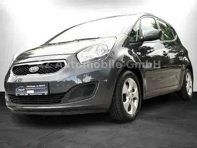 Gebraucht Kia Venga 90 PS (66 kW) 2012 Grau Kleinwagen