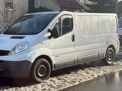 Gebraucht Renault Trafic 114 PS (83 kW) 2011 Weiß Van / Kleinbus